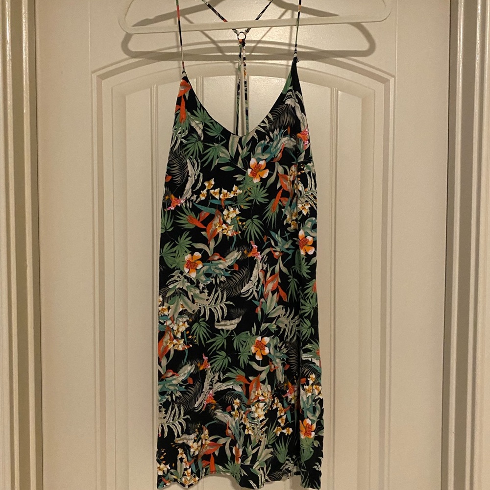 Dress size S, great condition